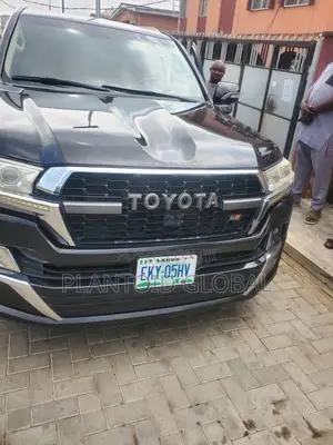 Toyota Land Cruiser 2014 Black