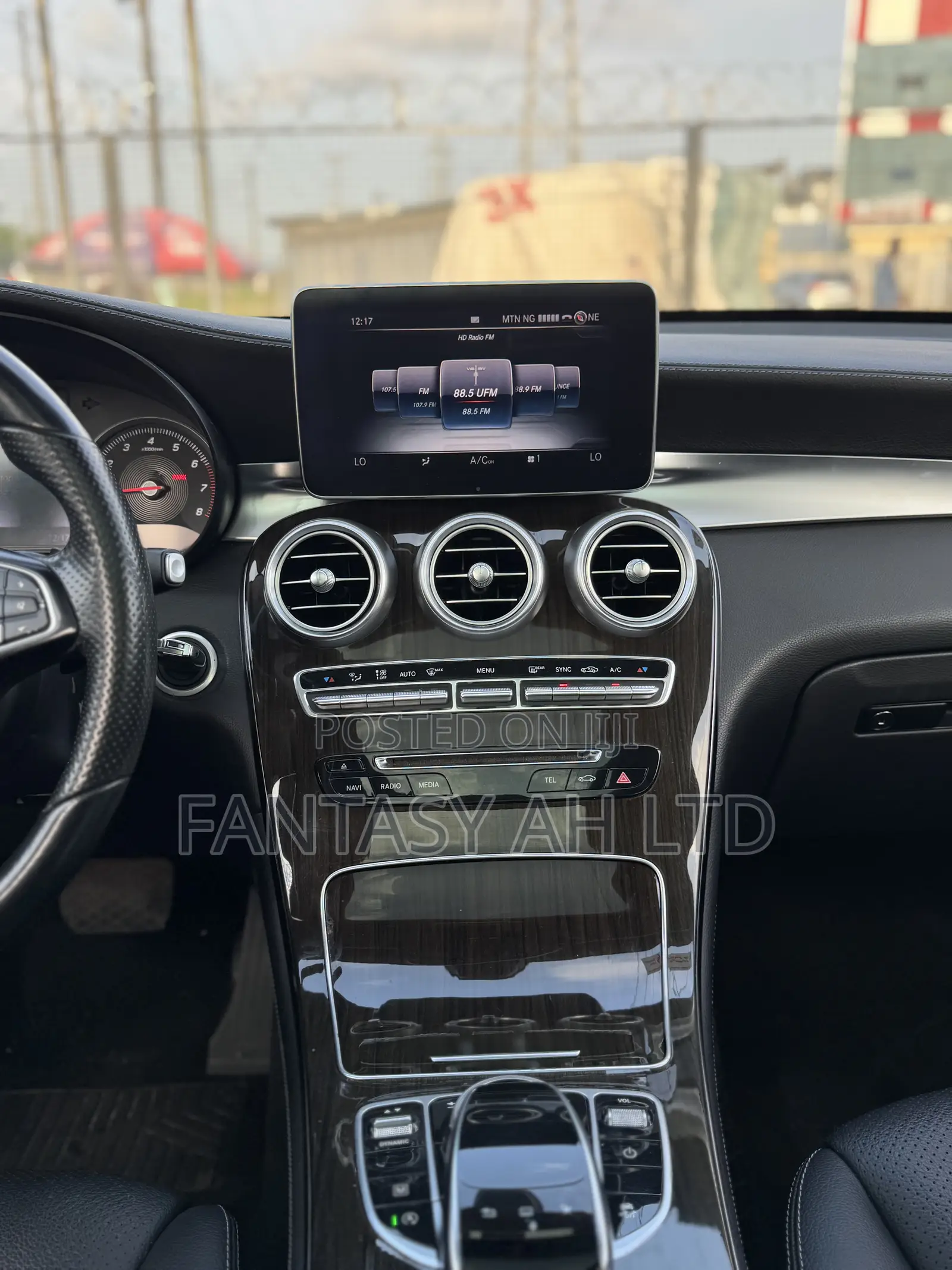 Mercedes-Benz GLC-Class 2017 White