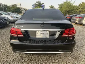 Mercedes-Benz E350 Base 4Matic Sedan AWD (3.5L 6cyl 7A) 2014 Black