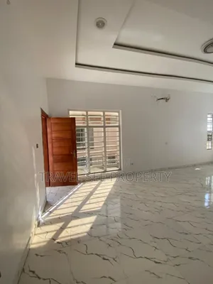 Furnished 5bdrm Duplex in Orchids Road, Chevron for rent