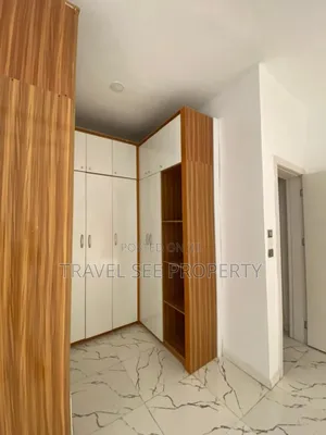 Furnished 5bdrm Duplex in Orchids Road, Chevron for rent
