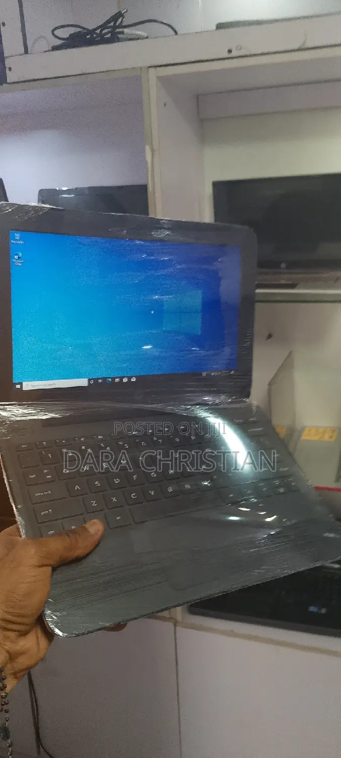 New Laptop HP 4GB Intel Pentium SSD 60GB