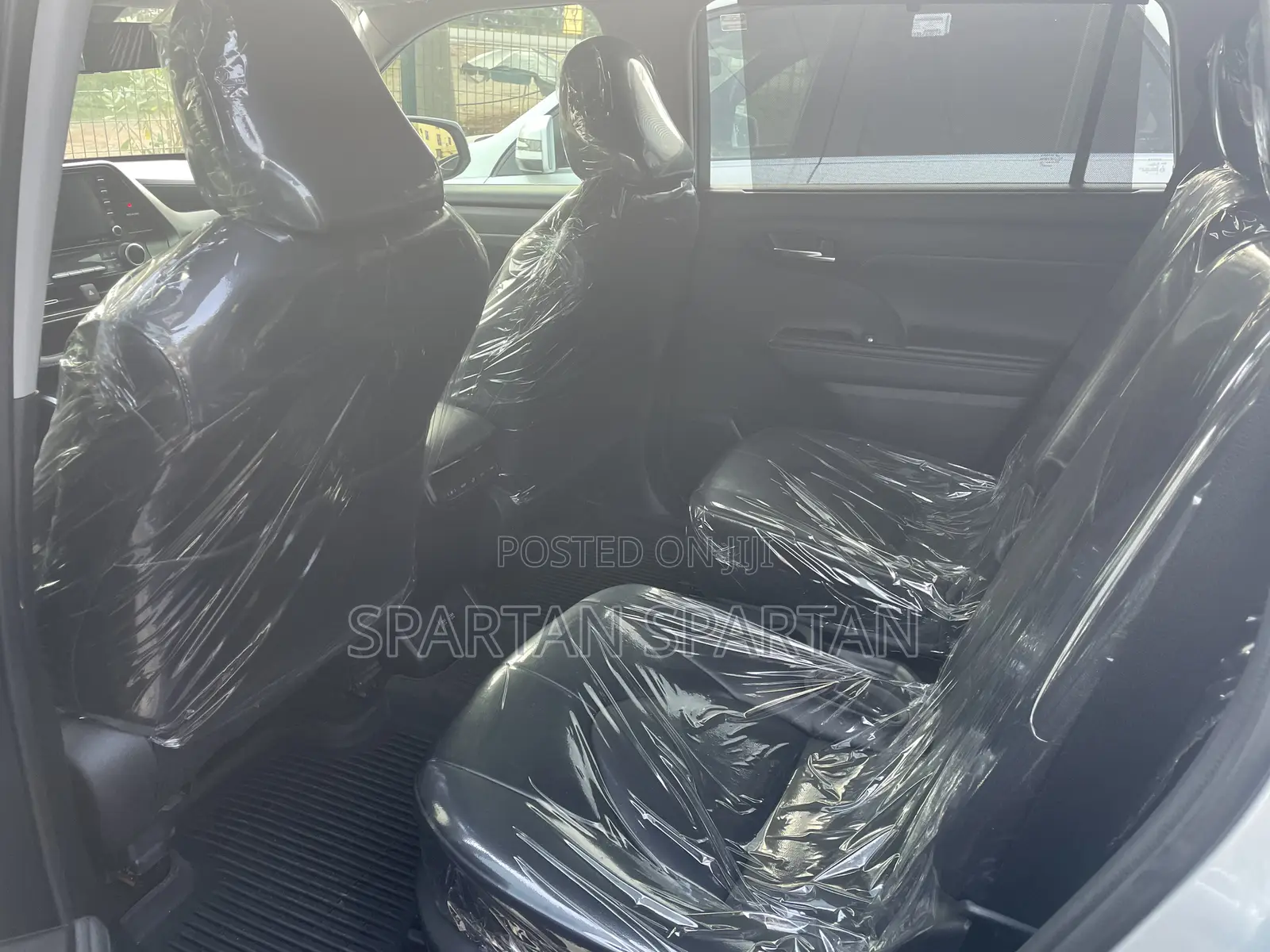 Toyota Highlander 2022 Silver