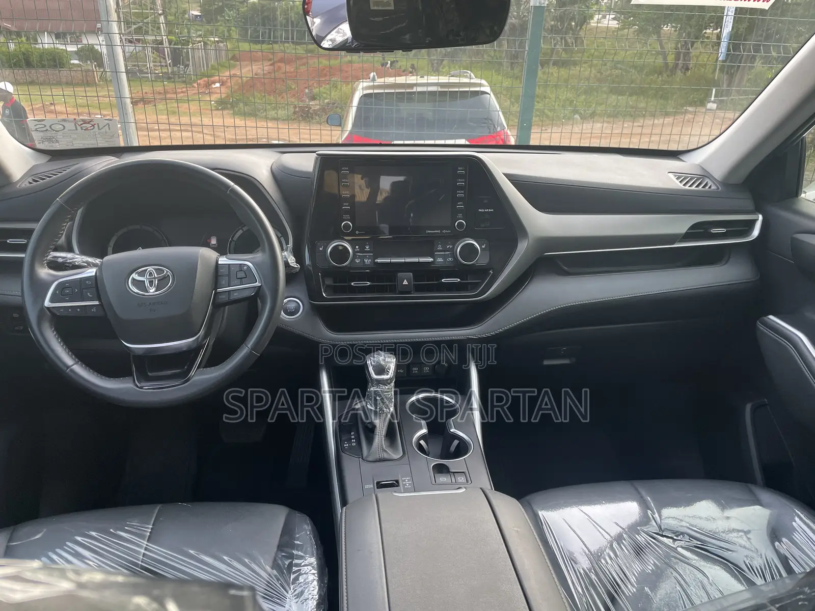 Toyota Highlander 2022 Silver