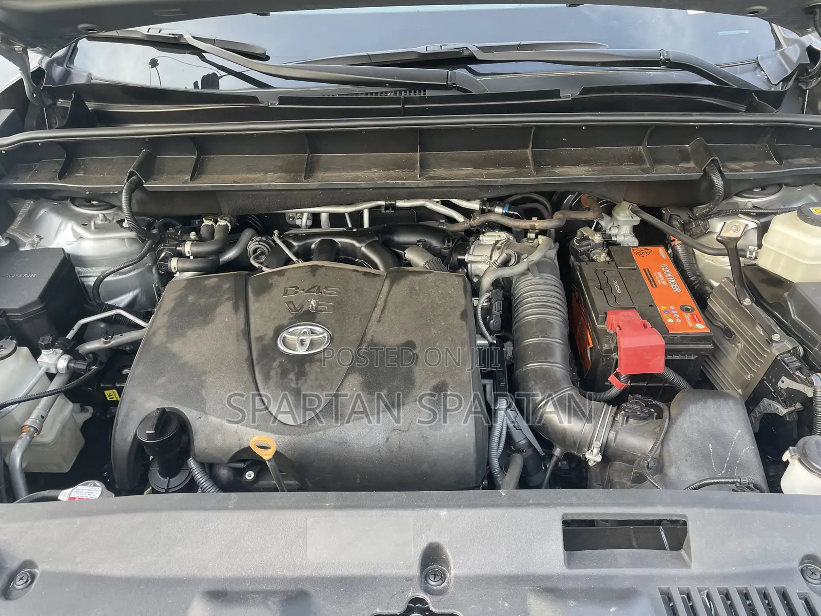 Toyota Highlander 2022 Silver
