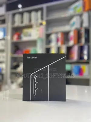 New Samsung Galaxy Fold 512 GB Black