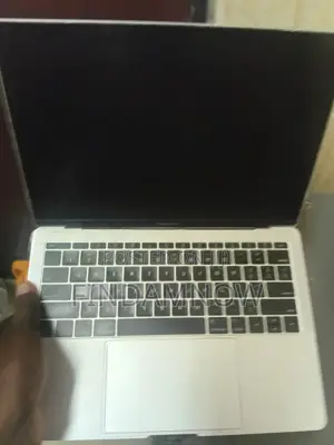 Laptop Apple MacBook Pro 4GB Intel Core I7 HDD 500GB