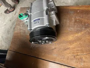 Hyundai H1 Engine A/C Compressor