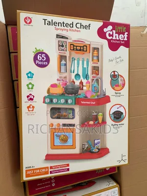 Little Chef's Pretend Spraying Kitchen on Discount Sale