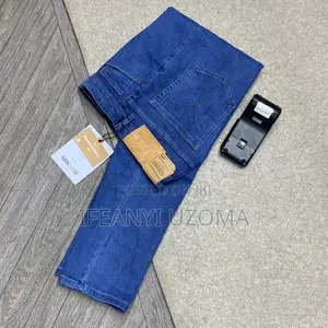 High Quality Plain Straight Cut Jeans