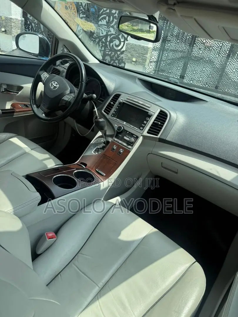 Toyota Venza V6 2011 Blue