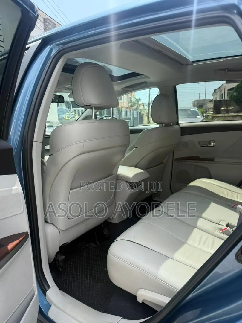 Toyota Venza V6 2011 Blue