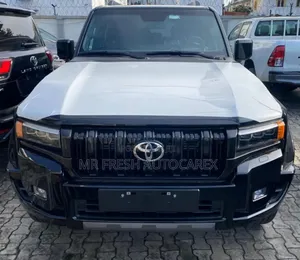 New Toyota Land Cruiser Prado 2.4 Petrol 2025 Black