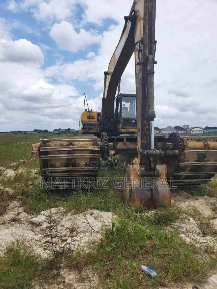 High Swamp Buggy for Hire
