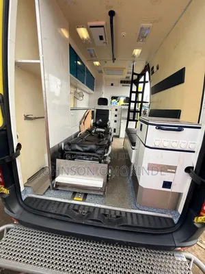 Mercedes-Benz Sprinter 2015 Yellow