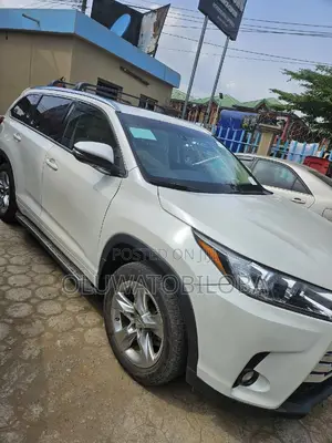 Toyota Highlander Limited V6 4x2 (3.5L 6cyl 6A) 2016 White