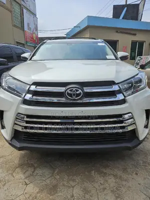 Toyota Highlander Limited V6 4x2 (3.5L 6cyl 6A) 2016 White