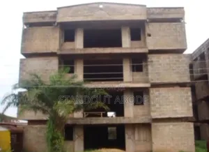 3bdrm Block of Flats in On A Close Street In, Alakuko for sale