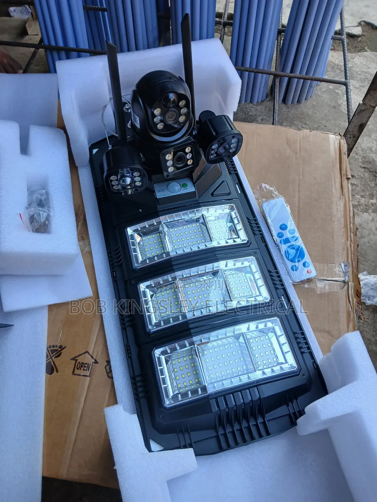 Flood Light With CCTV Camera
