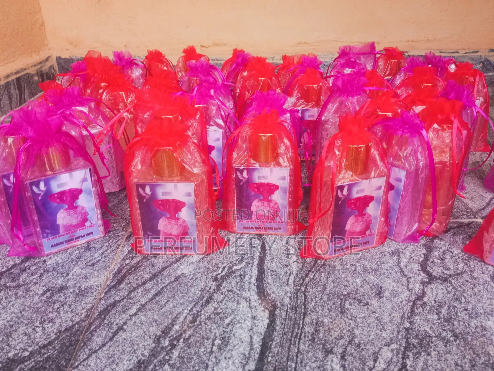 Perfume Souvenir Package