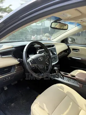 Toyota Avalon XLE 4dr Sedan (3.5L 6cyl 6A) 2014 Black