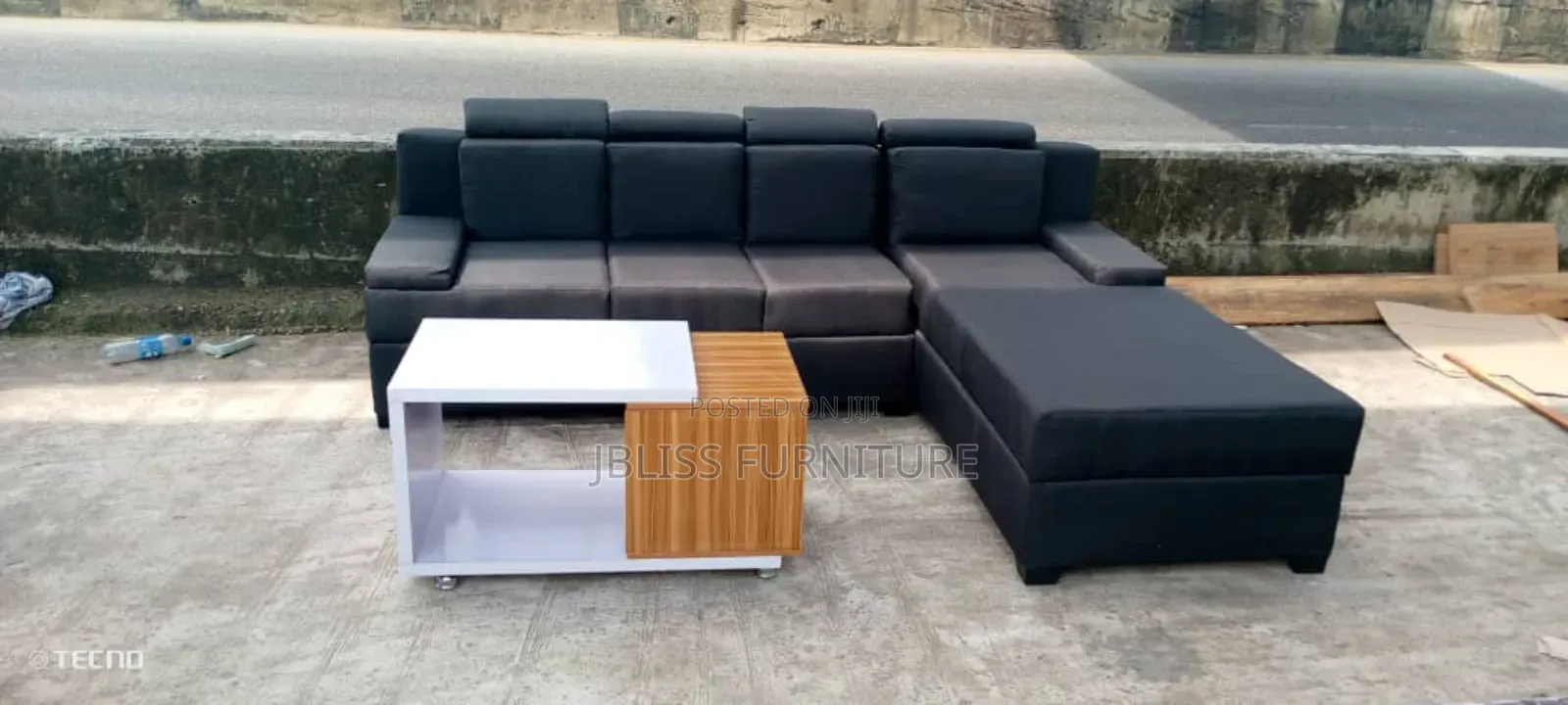 L-Shape Cushing With Center Table