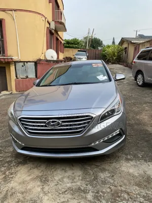 Hyundai Sonata SE 4dr Sedan (2.4L 4cyl 6A) 2015 Silver