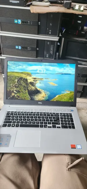 Laptop Dell Inspiron 17 5000 32GB Intel Core I7 SSD 512GB