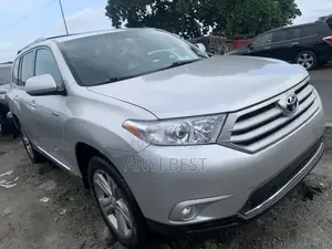 Toyota Highlander 2012 Silver