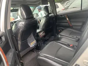 Toyota Highlander 2012 Silver