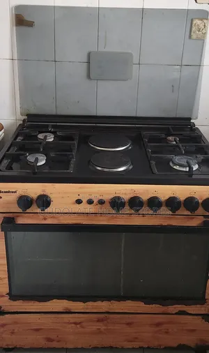 Gas Cooker With Oven