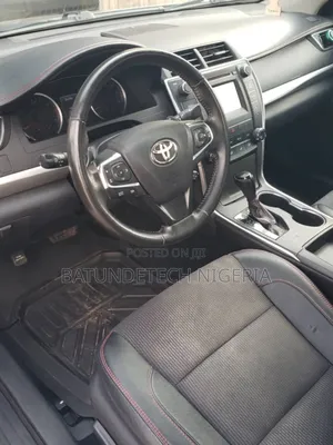 Toyota Camry SE w/Special Edition Pkg (2.5L 4cyl 6A) 2016 Silver