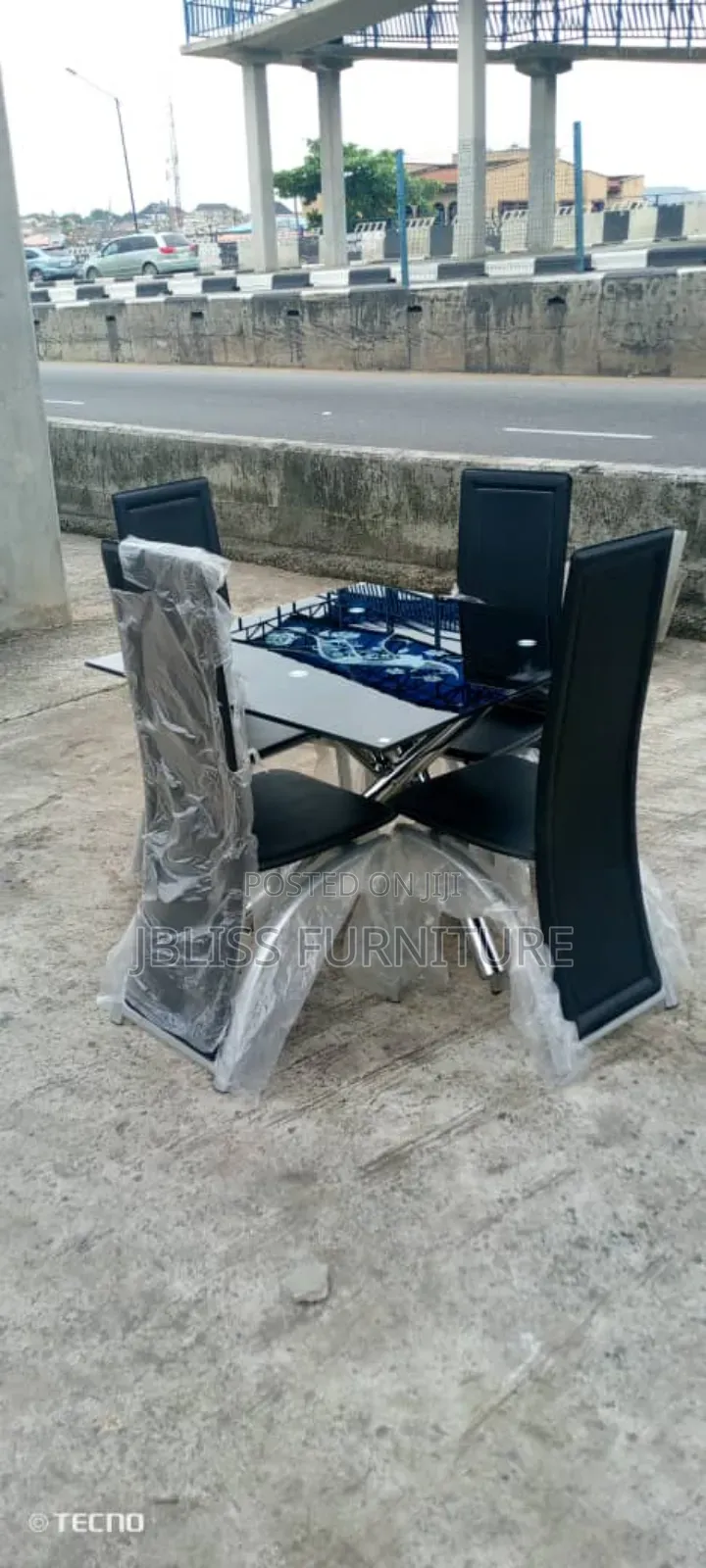 Set Dinning Table