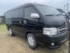 Toyota HiAce 2018 Black