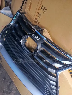 Grille for Lexus Is250 2017 Available as Seen