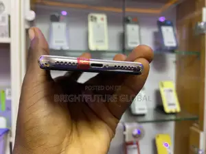 Apple iPhone X 64 GB White