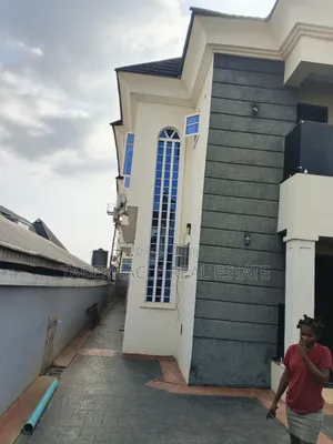 2bdrm Apartment in Royal Elepe Garden, Ikorodu for rent