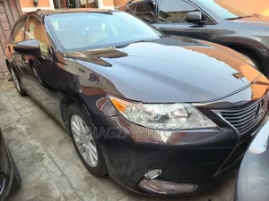 Lexus ES 350 FWD 2013