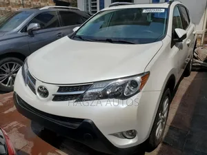 Toyota RAV4 Limited 4dr SUV (2.5L 4cyl 6A) 2014 White