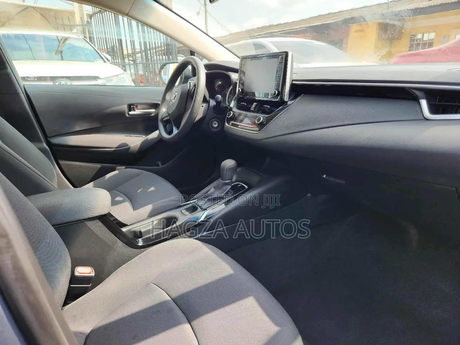 Toyota Corolla LE 2021 Blue