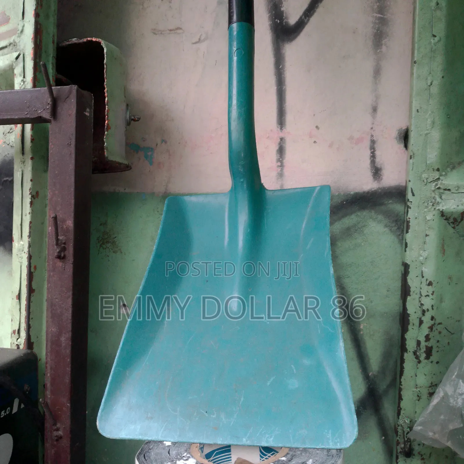 Plastic Shovel Available In All Shapes