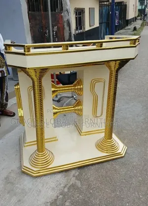 Executive Cchurch Pulpit