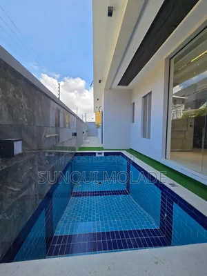 5bdrm Duplex in Lekki Phase 1 for sale