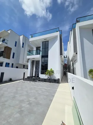 5bdrm Duplex in Chevrin, Chevron for sale