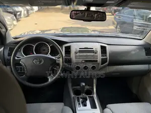 Toyota Tacoma Double Cab V6 Automatic 2010 Gray