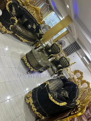 Executive Royal Parlour Chair Ten Seaters