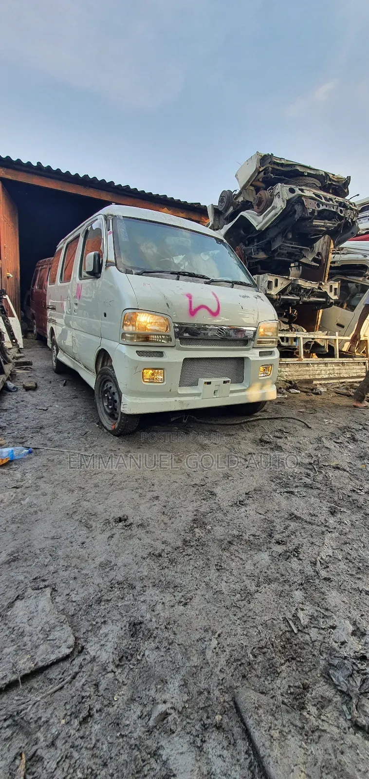 Suzuki APV Minibus 2010 White