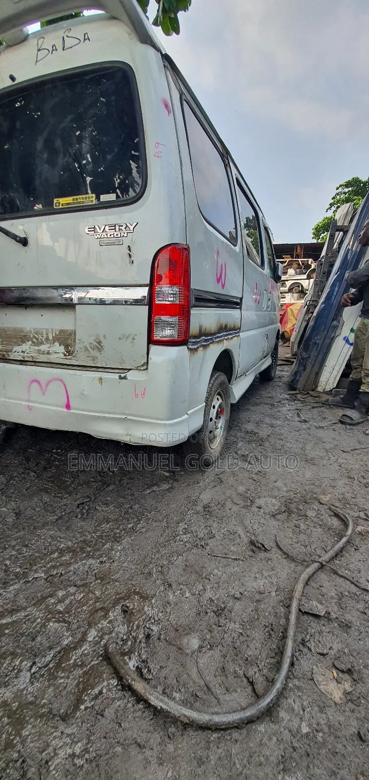 Suzuki APV Minibus 2010 White