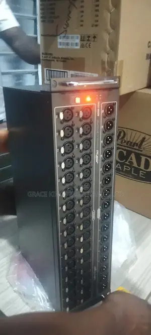 Dl32 Digital Mixers Stage Box