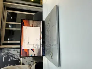 Laptop Asus ROG Zephyrus G14 24GB AMD Ryzen 9 SSD 1T